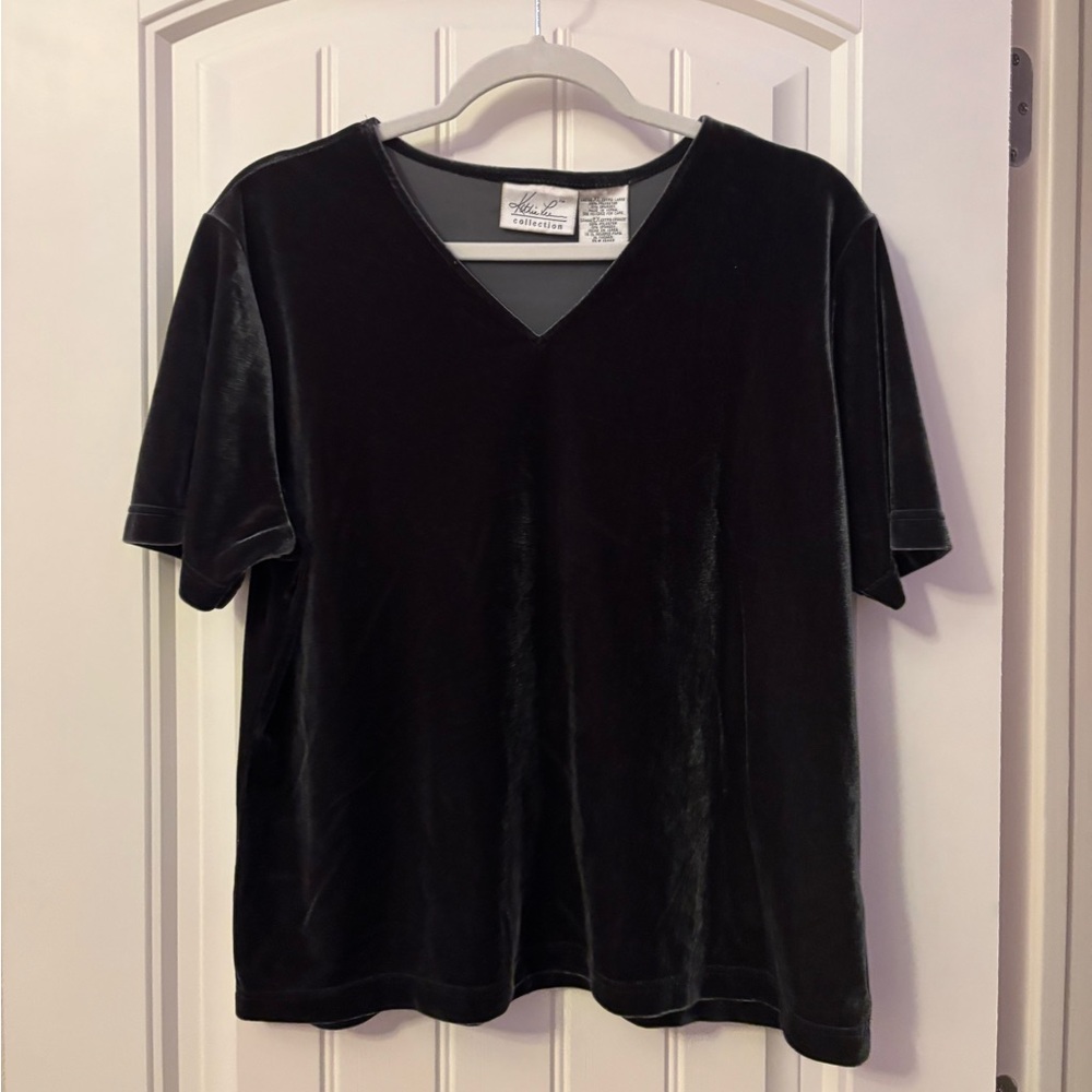 Sag Harbor Black Velvet Short Sleeve Top